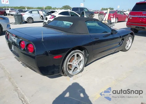 2003 Chevrolet Corvette из США, поврежденный, VIN 1G1YY32G435115496